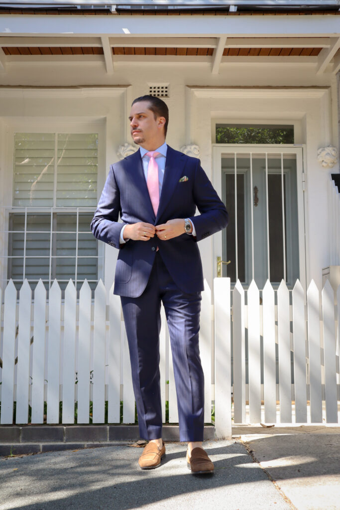 what shirt to wear with a suit