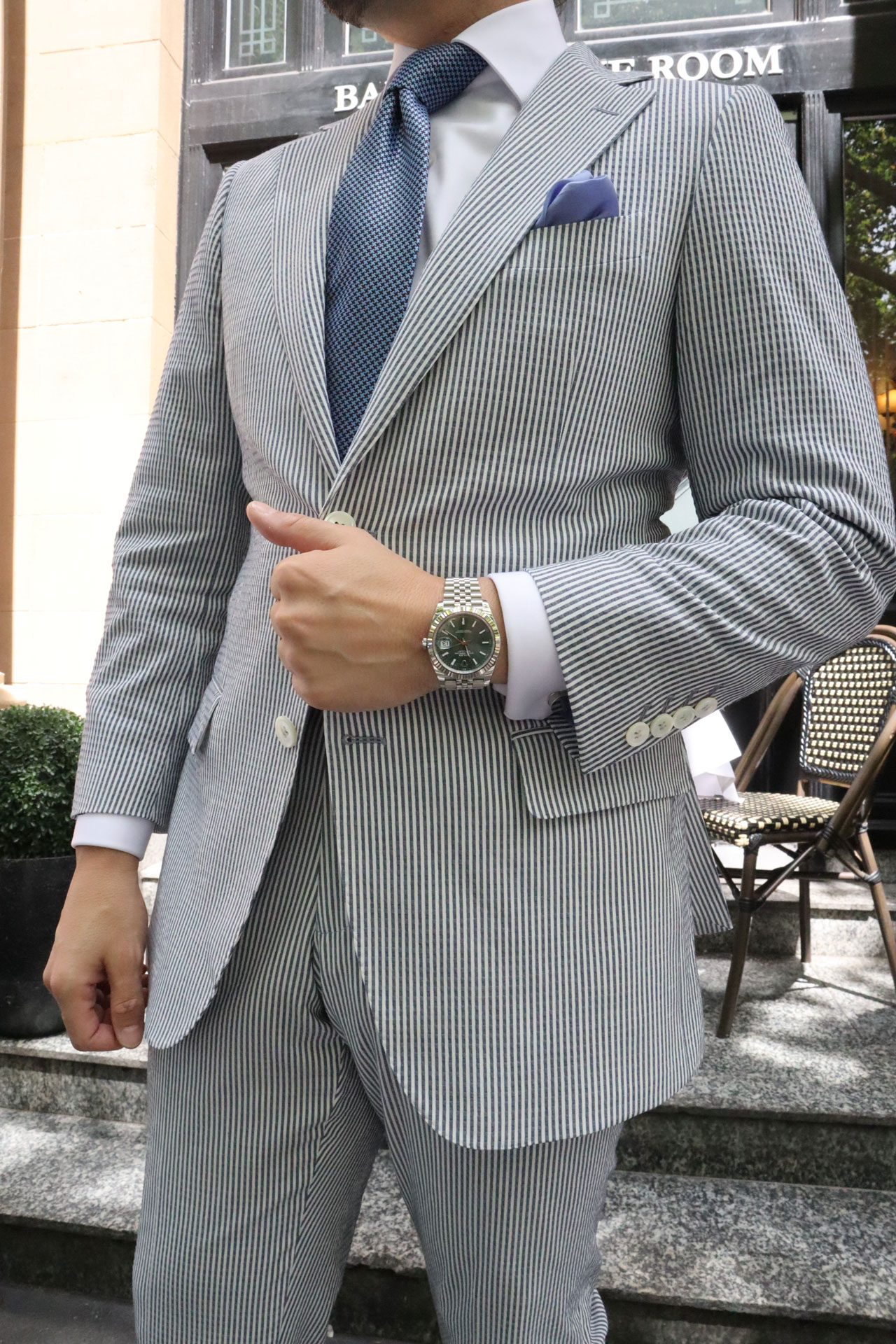 Importance of Investing in Quality Fabrics for Custom Suits